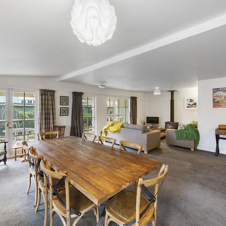Pendreigh Cottage - Martinborough Holiday Home エクステリア 写真