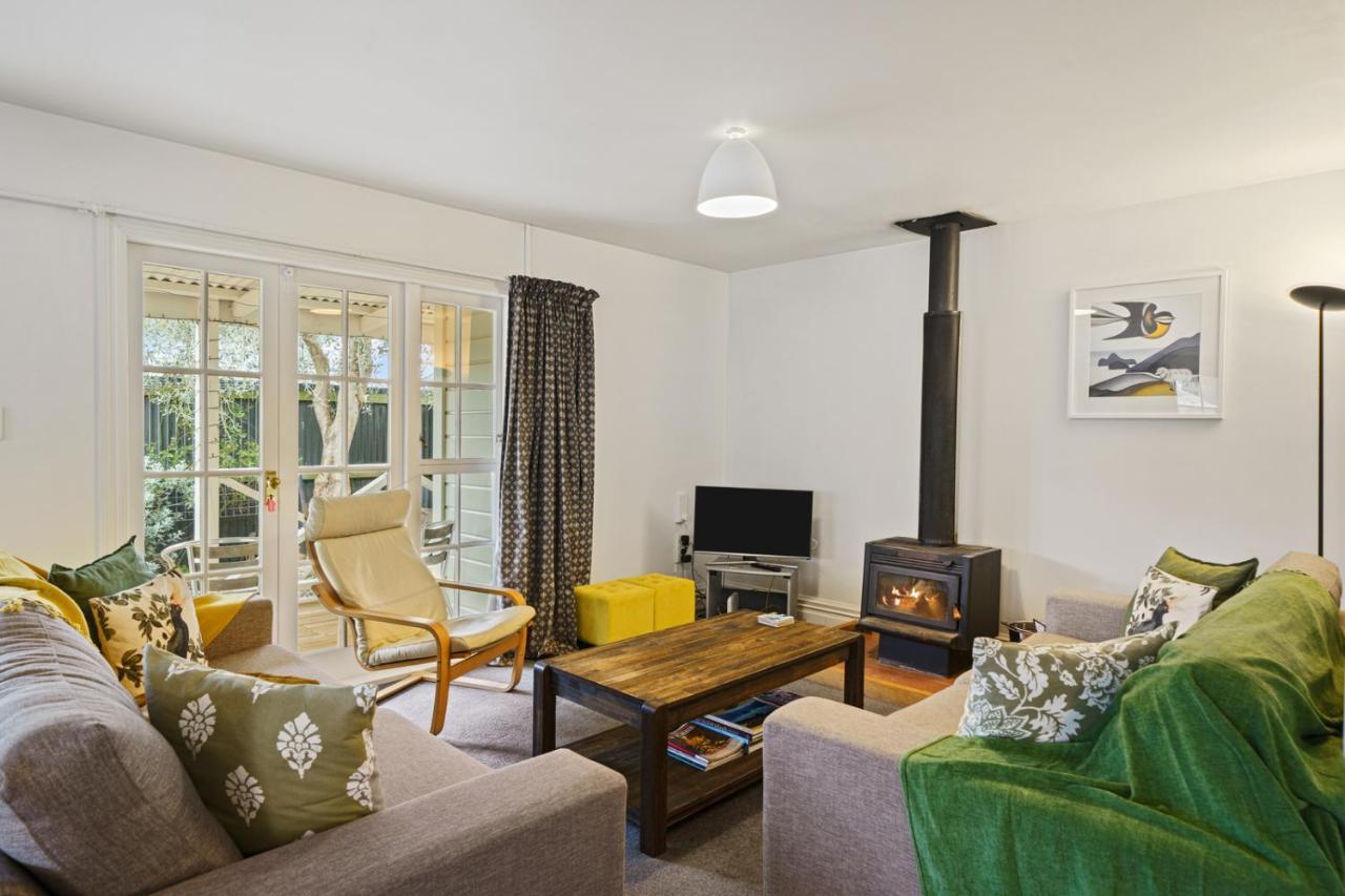Pendreigh Cottage - Martinborough Holiday Home エクステリア 写真
