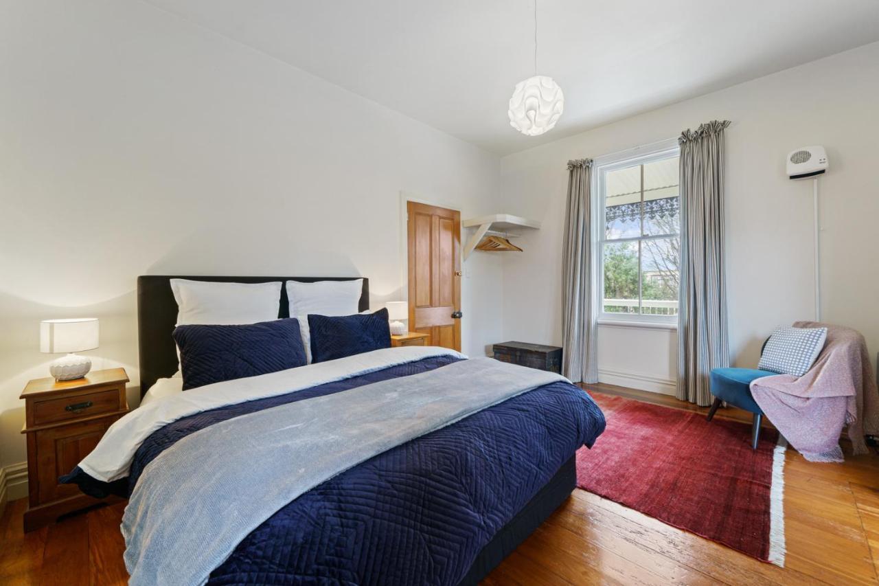 Pendreigh Cottage - Martinborough Holiday Home エクステリア 写真