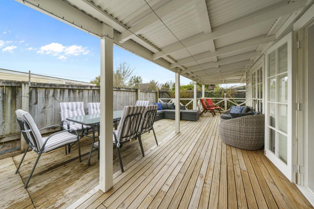 Pendreigh Cottage - Martinborough Holiday Home エクステリア 写真