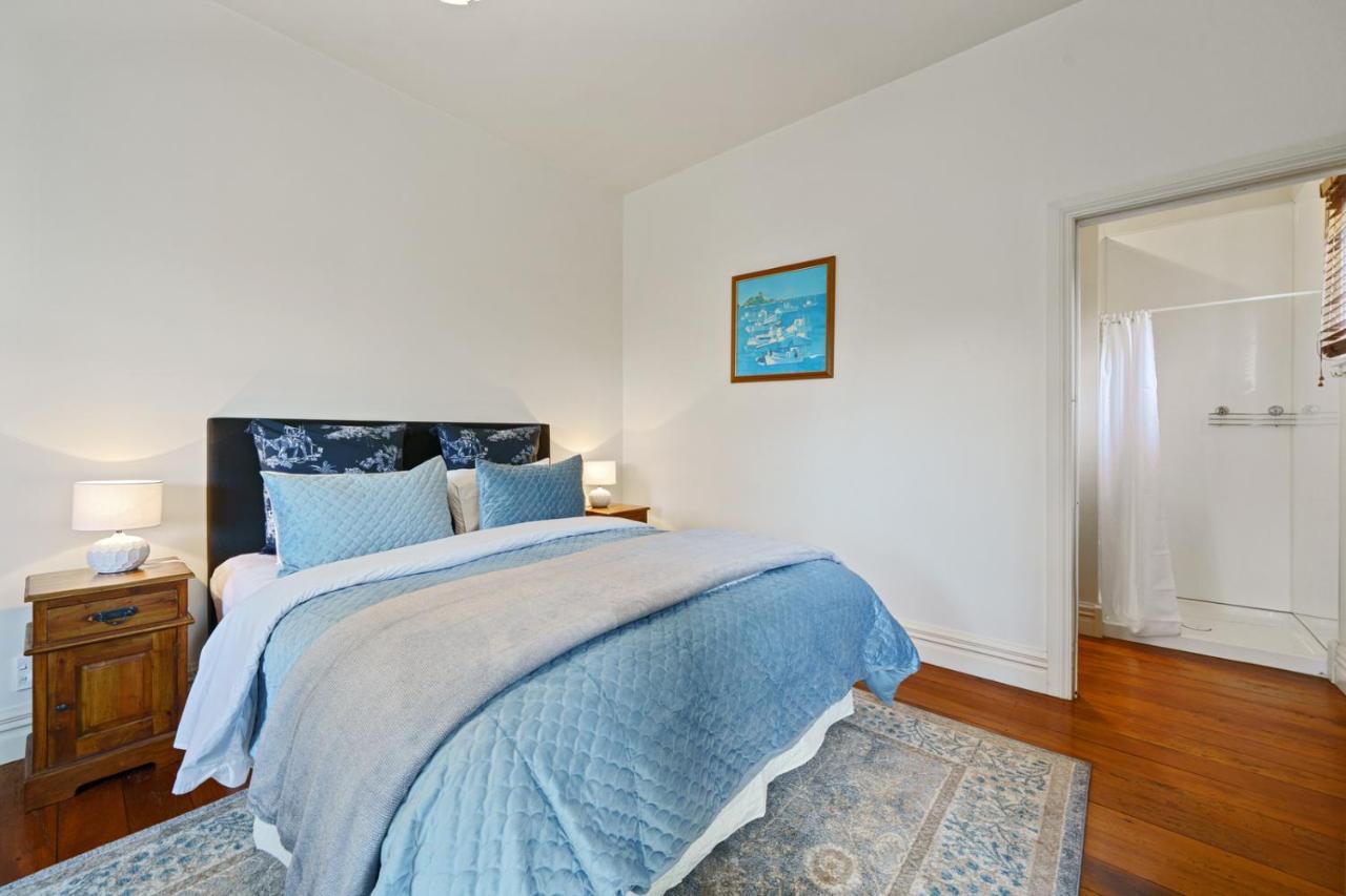 Pendreigh Cottage - Martinborough Holiday Home エクステリア 写真