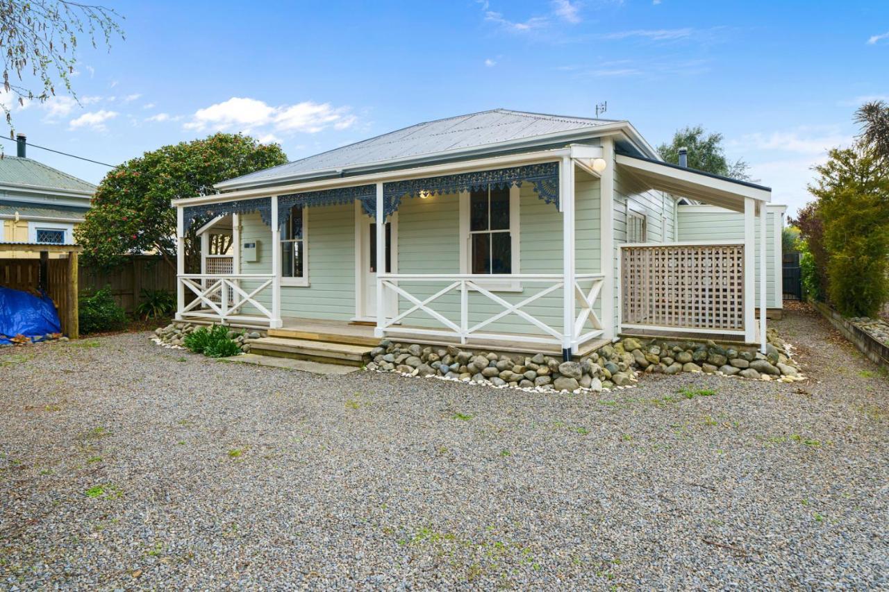 Pendreigh Cottage - Martinborough Holiday Home エクステリア 写真