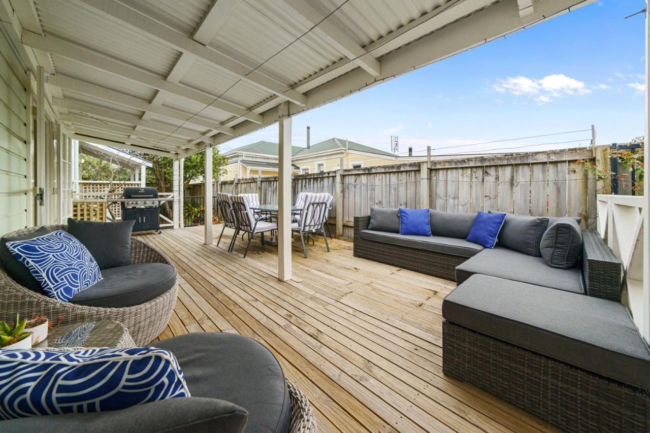 Pendreigh Cottage - Martinborough Holiday Home エクステリア 写真